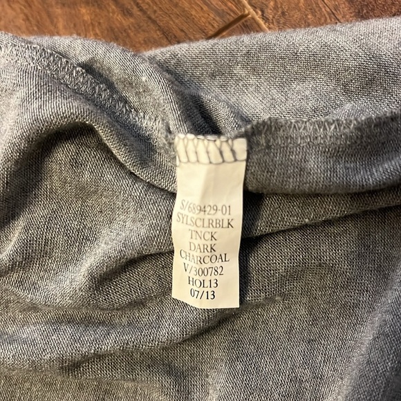 Banana Republic Two-Tone Long Sleeve Top, Sz. M. - Picture 8 of 9